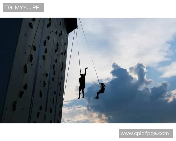 成都攀岩队在全国攀岩耐力排行榜中荣获第四名的辉煌成就