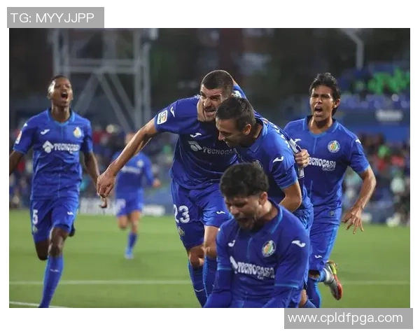 西安足球队的速度之谜：揭开足球巨献的神秘面纱